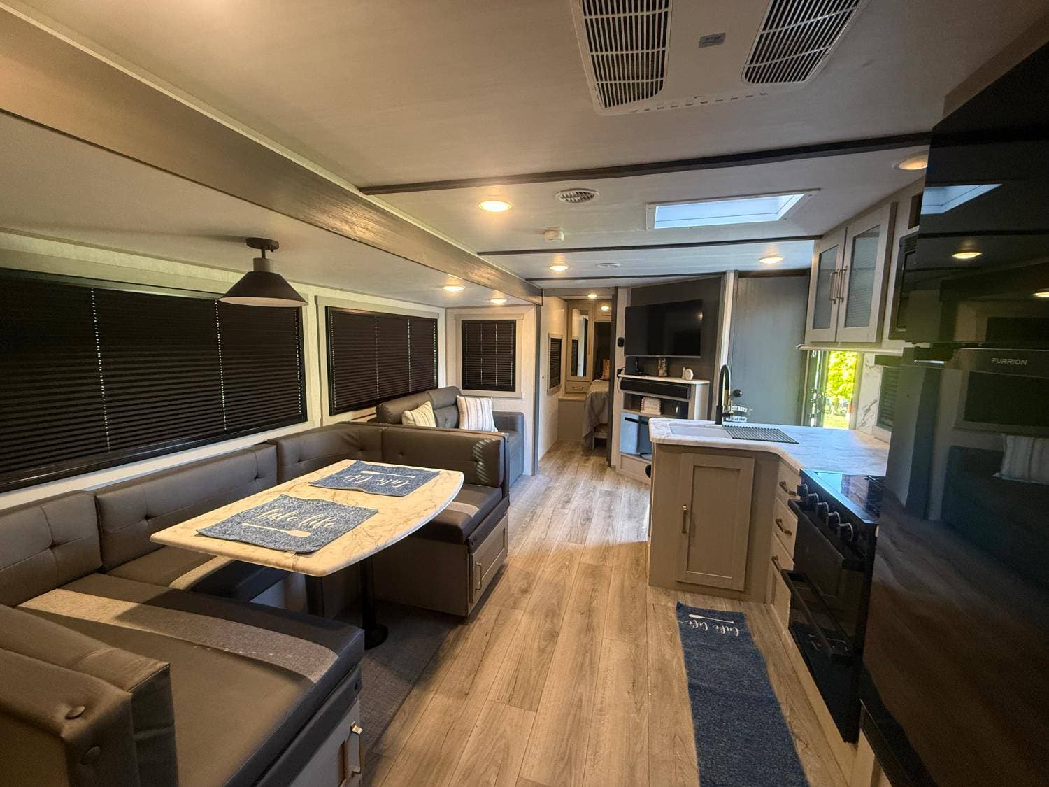 Manufactured home in Brookville, IN 47012