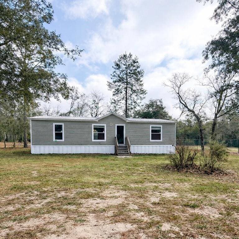 Manufactured home in Melrose, FL 32666